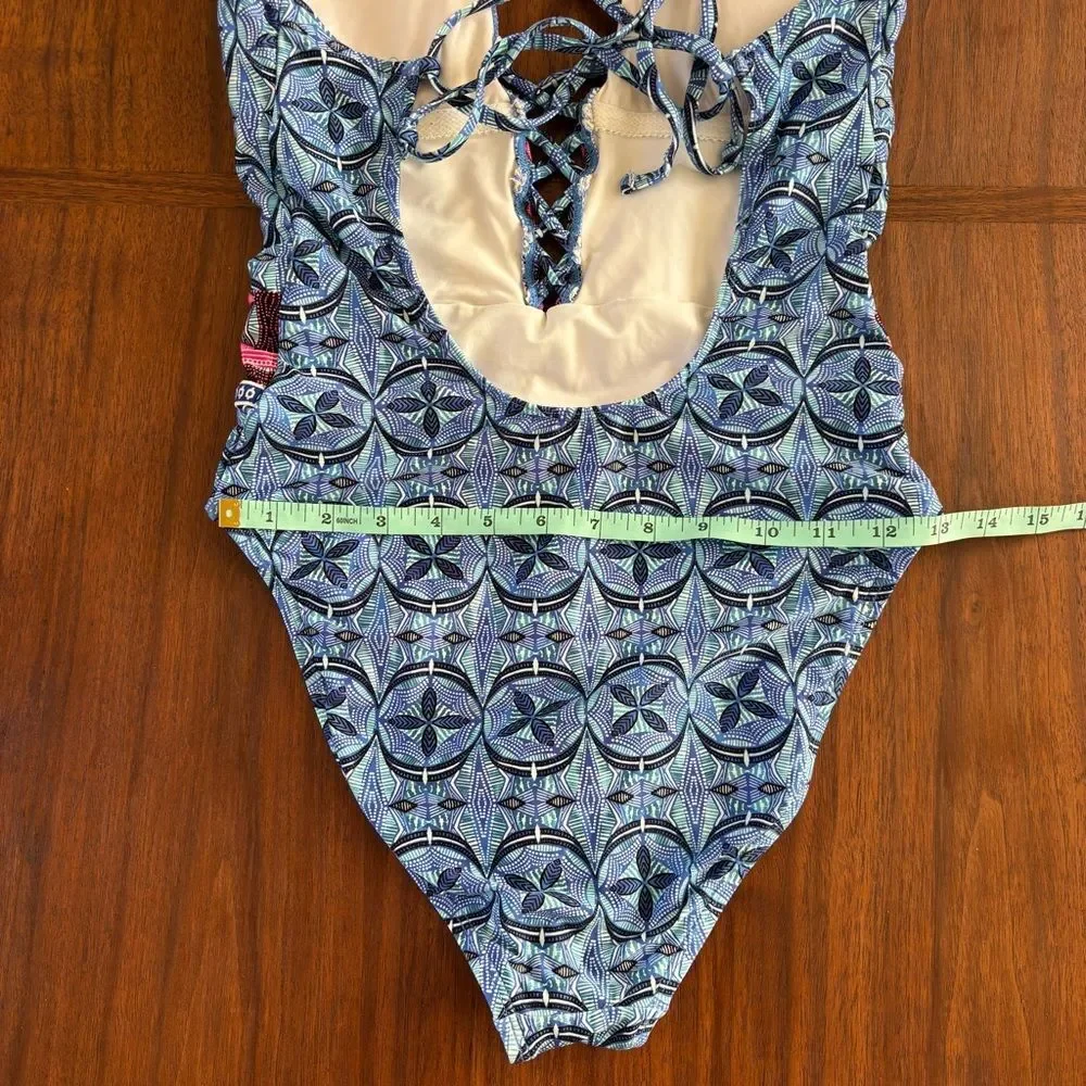 La Blanca Realist Printed Criss Cross Swimsuit 8